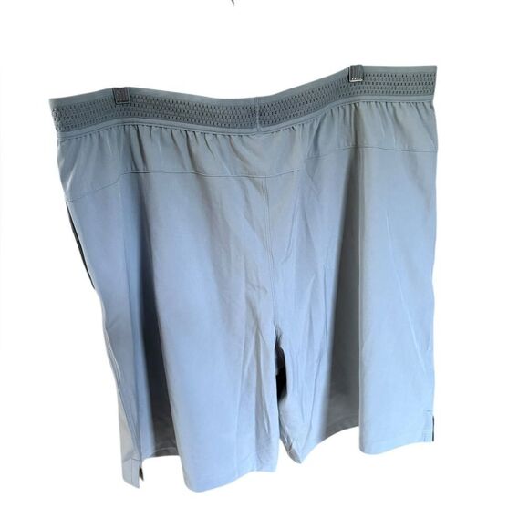 NWT Fabletics 9" Fundamental Short in Mineral Gray Size XXL - Picture 3 of 6